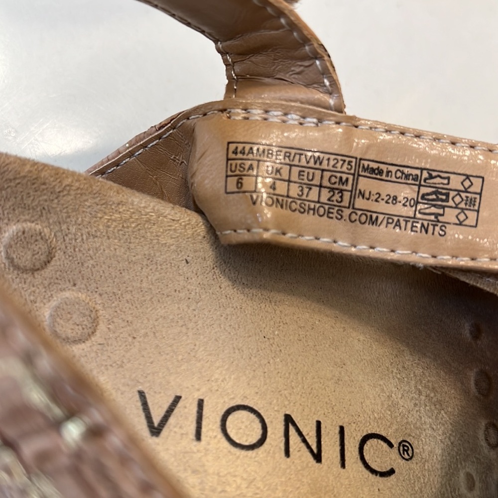 Vionic Sandals With Back Strap - image 4